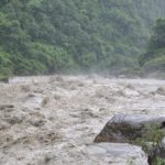 बागलुङमा मध्यपहाडी लोकमार्ग अवरुद्ध