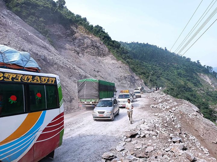 आज रातिदेखि मुग्लिन-मलेखु सडकखण्ड खुल्ने