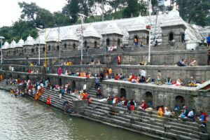 महाशिवरात्रिका लागि बागमती नदीमा मेलम्चीको पानी