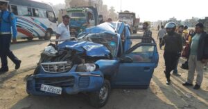 गौशालामा आठ वटा सवारीसाधन ठोक्किए, तीनजना घाइते
