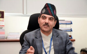 भ्रष्टाचारको मुद्दामा निलम्बित मुख्यसचिव डा. वैकुण्ठ अर्याललाई सफाइ