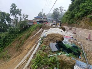 दाउन्नेमा आजदेखि दैनिक चार घण्टा बाटो बन्द