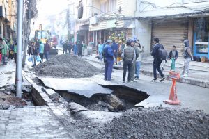 थापाथलीमा मेलम्चीको पाइप फुट्दा अवरोध