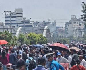 शिक्षक आन्दोलनलाई निरन्तरता दिन प्रचण्डको आग्रह