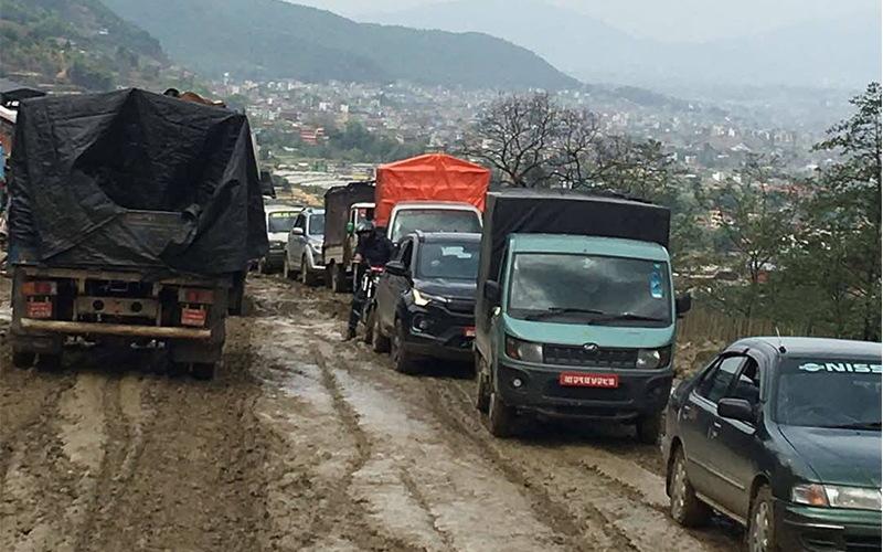 सूर्यविनायक–जगाति सडकमा आवतजावत गर्न समस्या