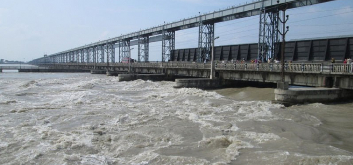 शारदा ब्यारेजमा सवारीसाधन आवतजावतमा रोक