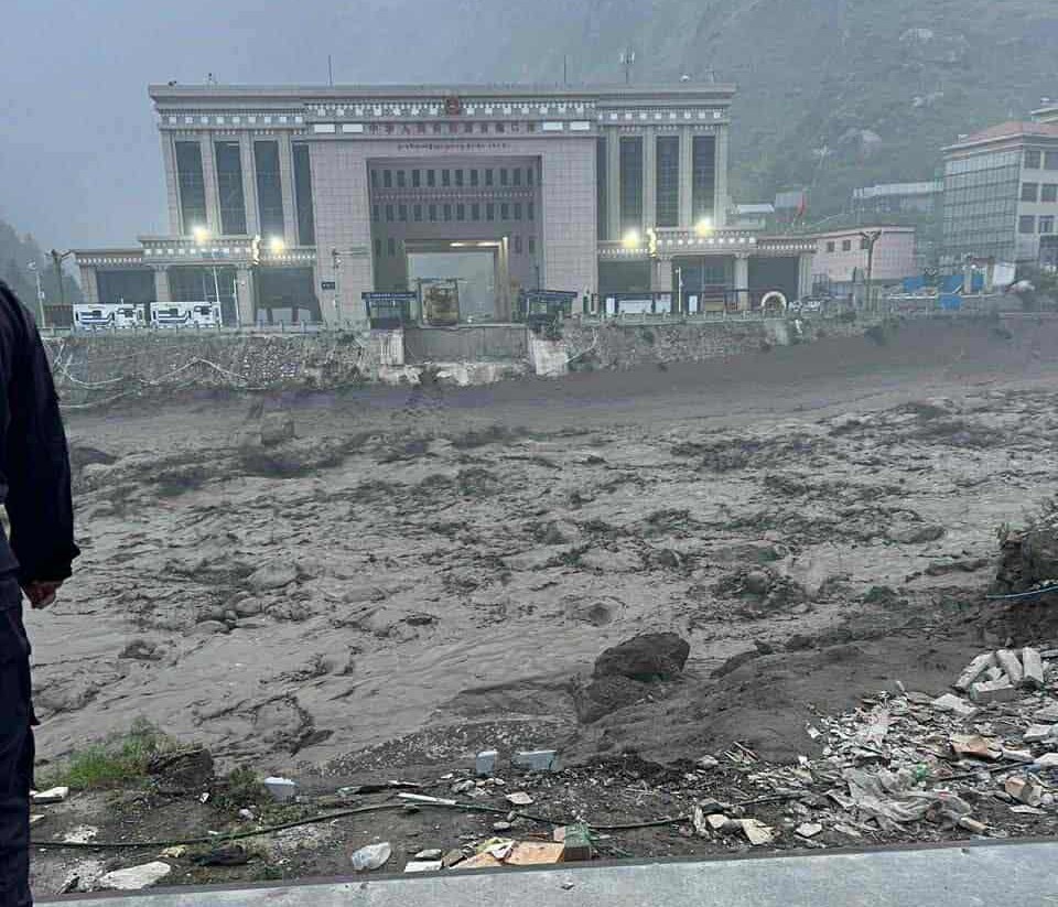 सुप्राग्लेशियल ताल फुटेर भोटेकोशीमा बाढी आएको पुष्टि