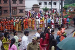 साउने सोमबार : विभिन्न शिवालयमा पूजाअर्चना