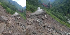 तातोपानी पुग्ने सडक पूर्ण रूपमा अवरुद्ध