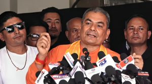 राजनीतिक दल खौल्दै मैदानमा आउने तयारीमा दुर्गा प्रसाइँ