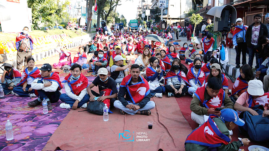 जेन–जी शहीदको सम्झनामा सामूहिक भाइटीकामा सुदन गुरुङको चेतावनी