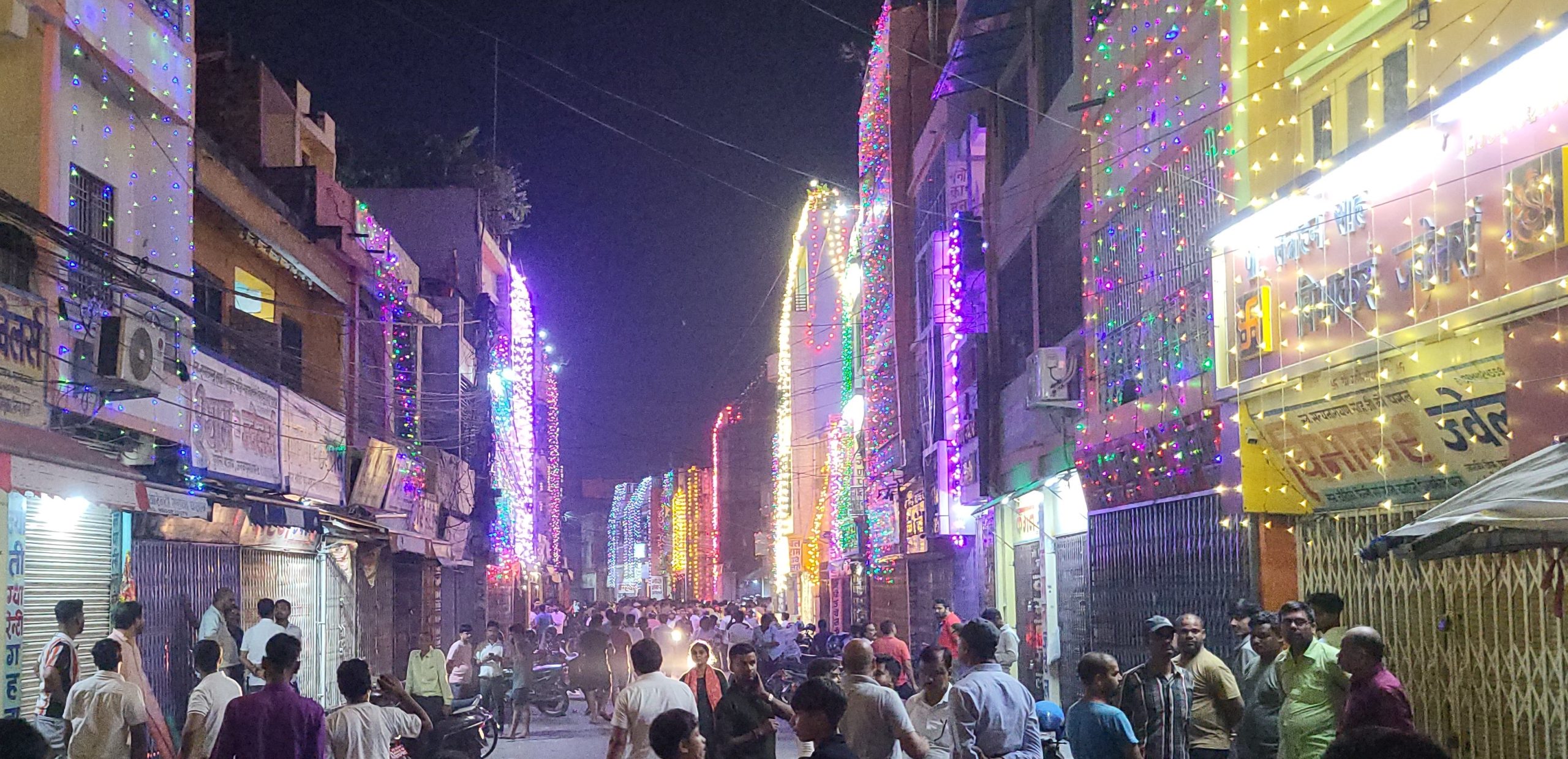 जनकपुरमा प्रहरी र स्थानीय सुन व्यवसायीहरुबीच झडप