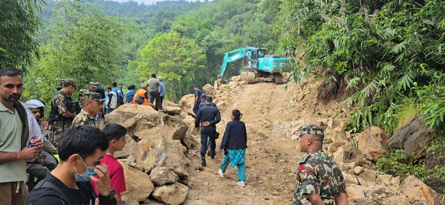 मेची राजमार्ग अझै सञ्चालन हुन सकेन