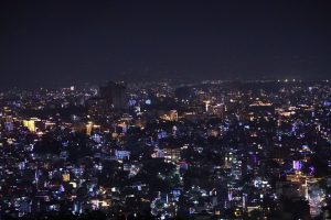 लक्ष्मीपूजाको साँझ बिजुली बत्तीले झलमल्ल देखिएको काठमाडौं उपत्यका