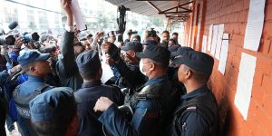 जेनजी अगुवा मिराज, रविकिरणलगायत सिंहदरवार छिर्न पाएनन्, गेटमै मागपत्र टाँसे