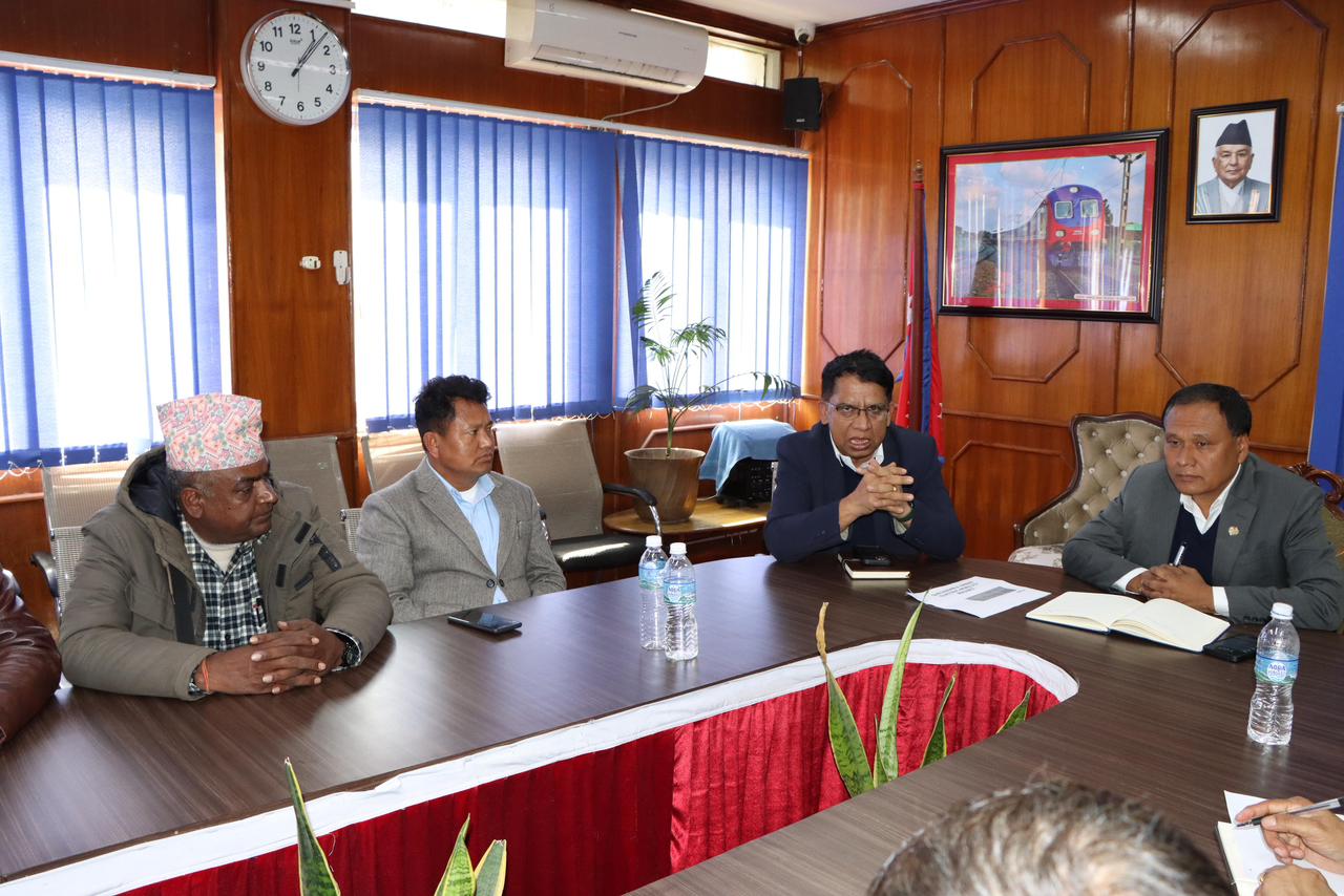 बन्चरेडाँडावासीसँग फोहर किनारा लाउने कुरा मिलेन