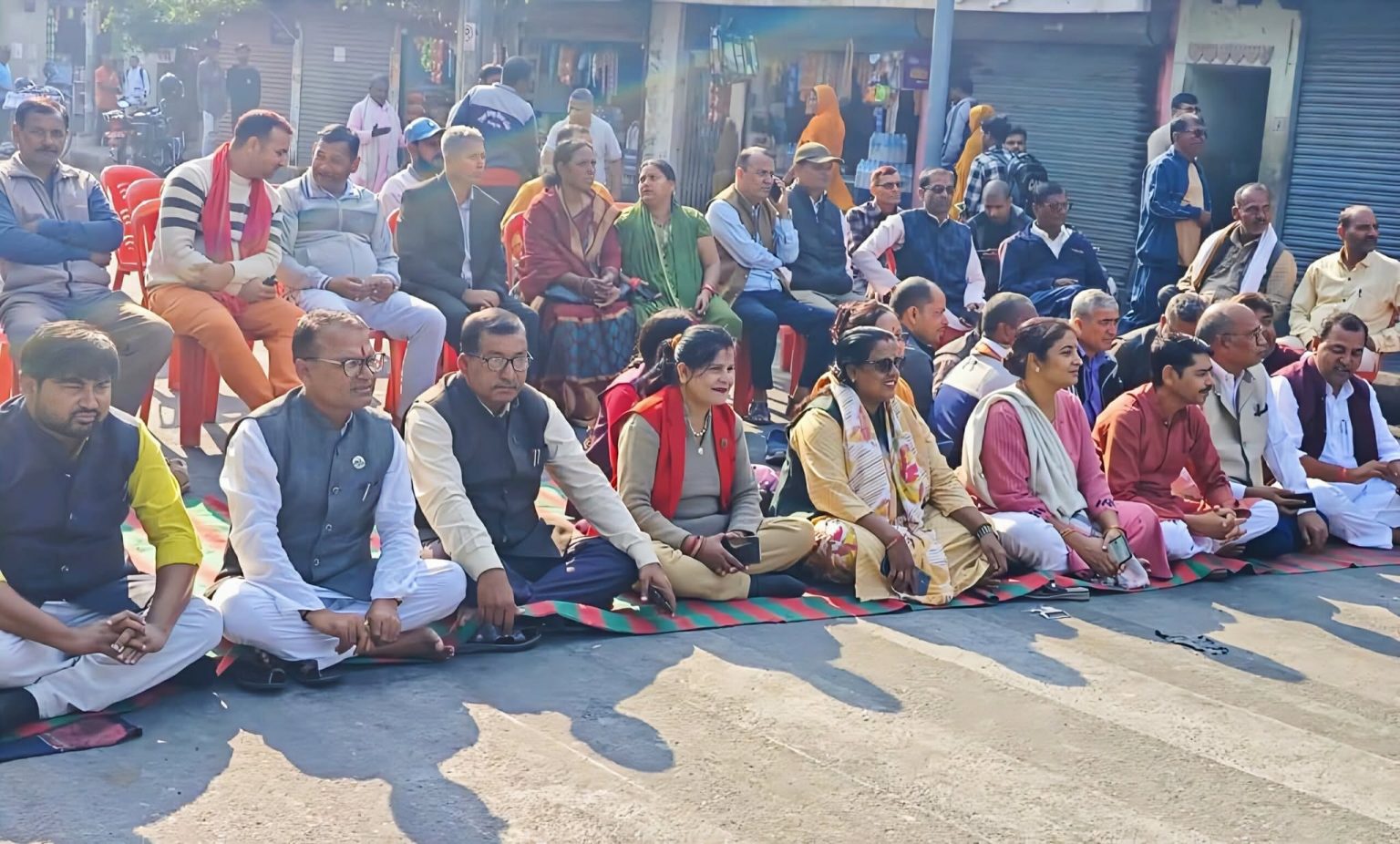 मधेस सरकार गठनविरुद्ध पाँचौँ दिन पनि धर्ना
