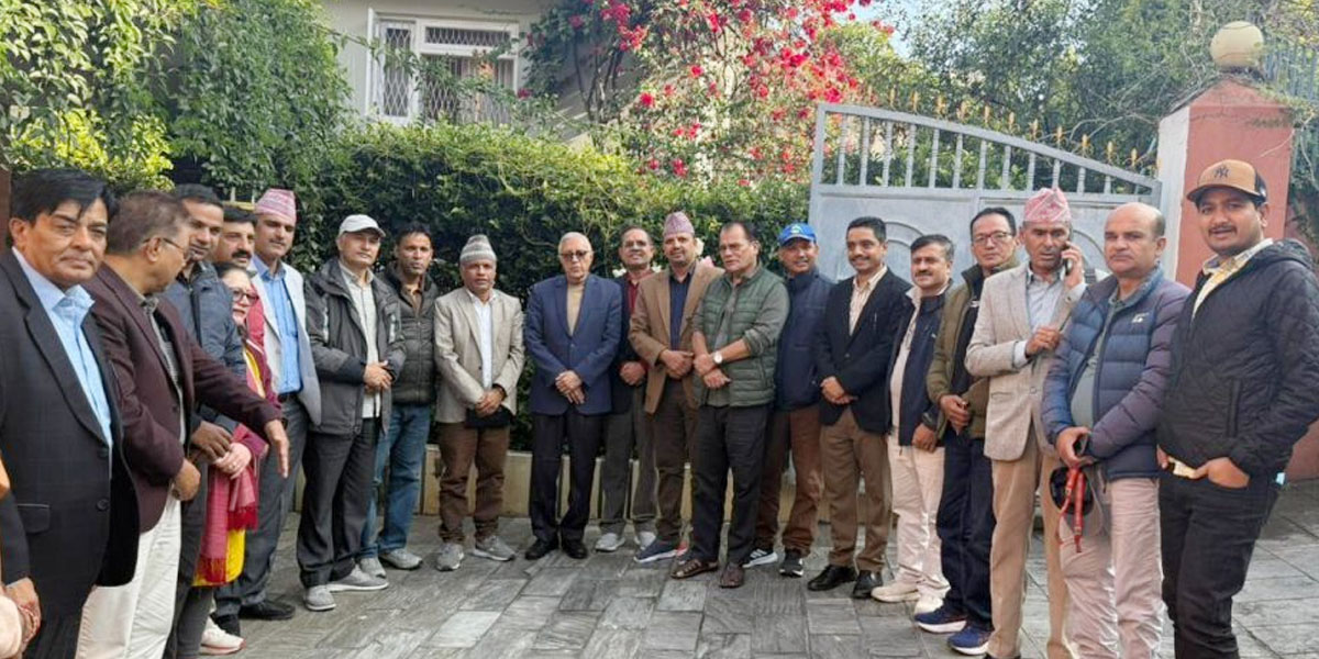 विशेष महाधिवेशनको नेतृत्व लिन डा. शेखरलाई आग्रह