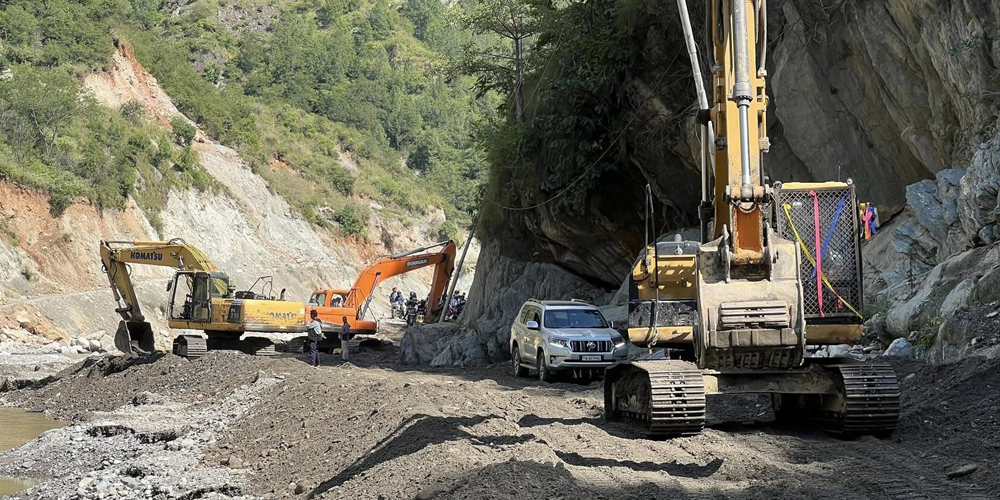 क्षतिग्रस्त बिपी राजमार्गको पुनर्निर्माण कार्य तीव्र