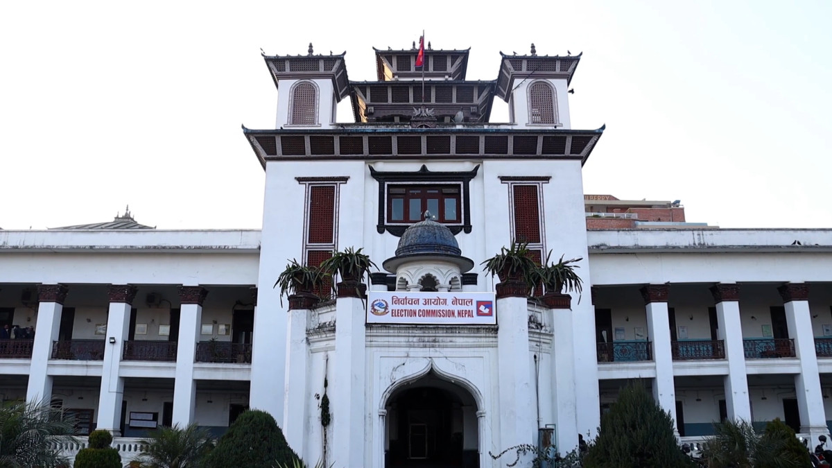 आयोगको सक्रियता, आचार संहिताको पालना