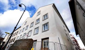 हिटलरको घरमा अब प्रहरी चौकी