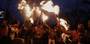 दाङ घटना : बालेनको पुत्ला दहन, रास्वपा कार्यालय तोडफोड