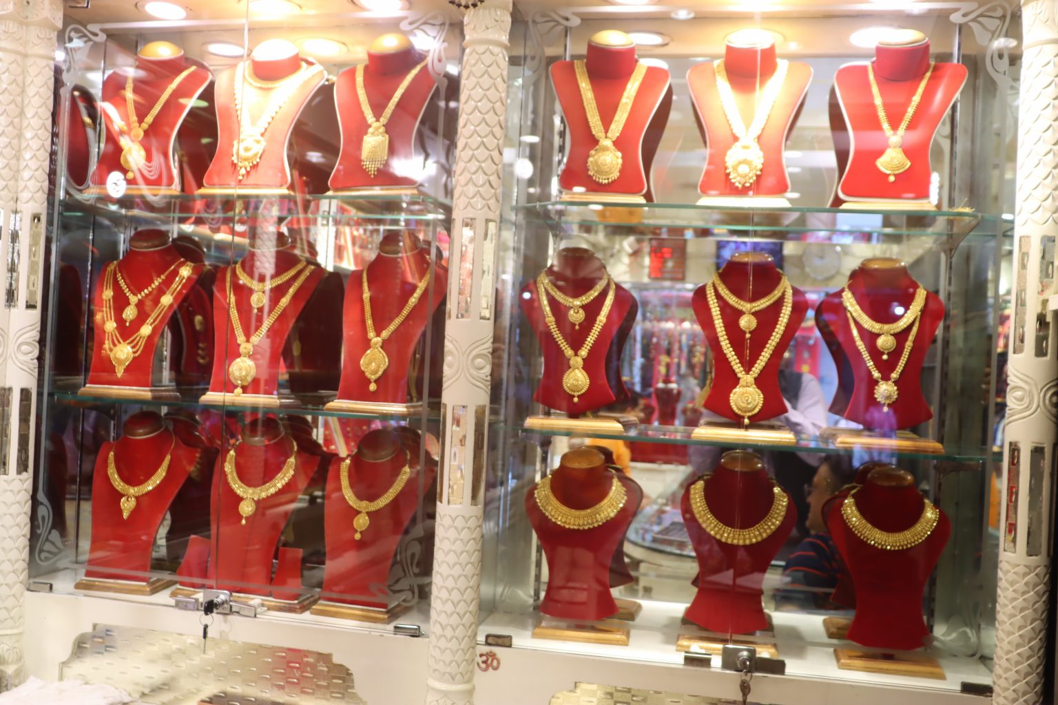 आज शुक्रबार सुनको मूल्यमा गिरावट