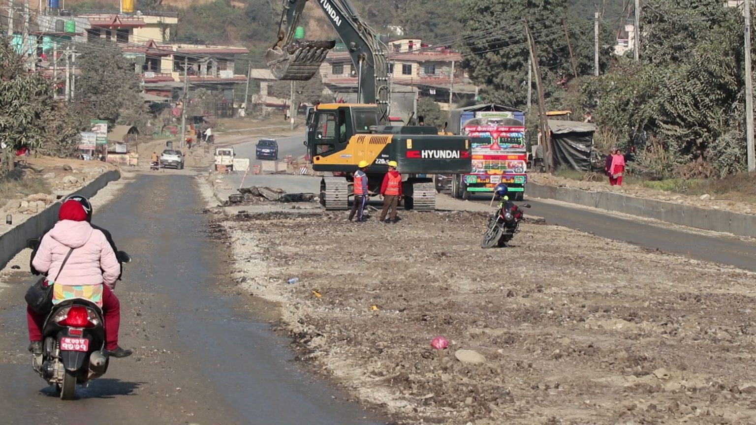 मुग्लिन-मलेखु सडक : तीन वर्षमा काम ३७ प्रतिशत