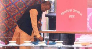 सर्लाही-४ मा गगन पछाडि अमरेश अगाडि