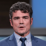 आफ्ना निकट सहयोगीले ट्रम्पलाई छाडे