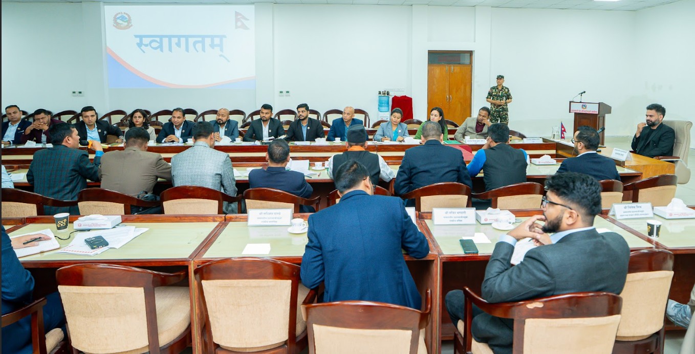 प्रधानमन्त्री बालेन सांसदहरूसँग निरन्तर संवादमा