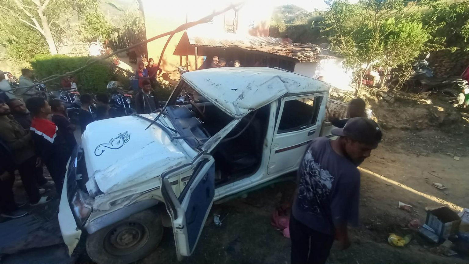 जीप दुर्घटनामा दुई जनाको मृत्यु, ११ घाइते