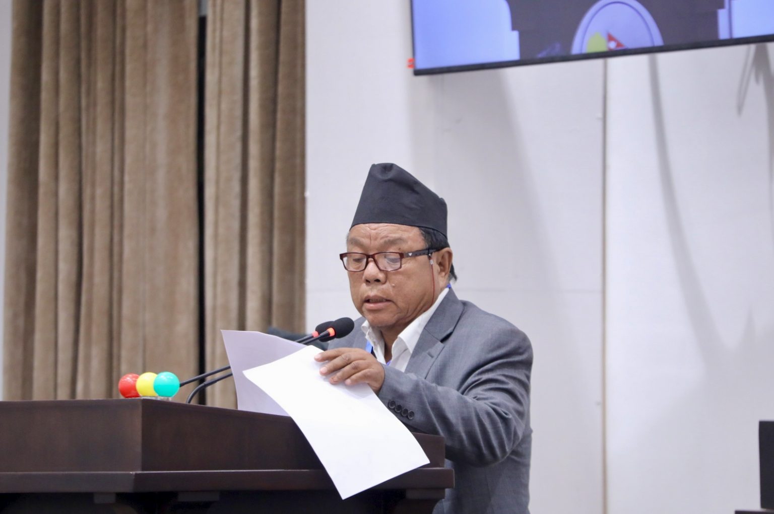 महावीर पुन पक्ष-विपक्षमा नभई निष्पक्ष रहने