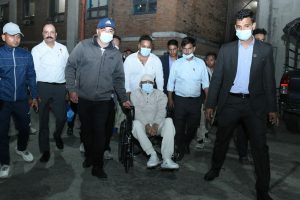 ओली अस्पतालबाट घर फर्किए