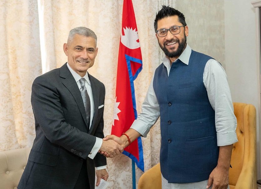 अमेरिकी सहायक विदेशमन्त्री कपुर र सभापति लामिछानेबिच भेटघाट