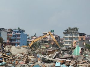 काठमाडौंको गैरी गाउँमा आज पनि डोजर चल्दै