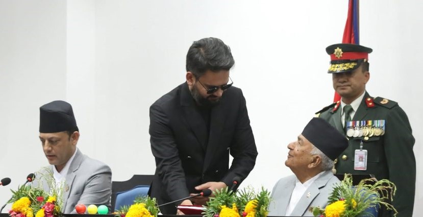 किन बीचैमा उठेर हिँडे प्रधानमन्त्री बालेन ? सर्वत्र चर्चा र चासो !!!