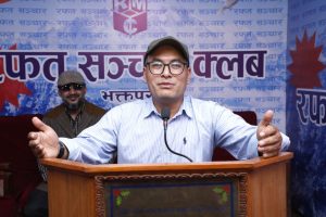 नेपालमा वायु प्रदूषणको मुख्य कारक सवारीसाधन, उद्योग र घरधुरी : डा. गोसाईँ
