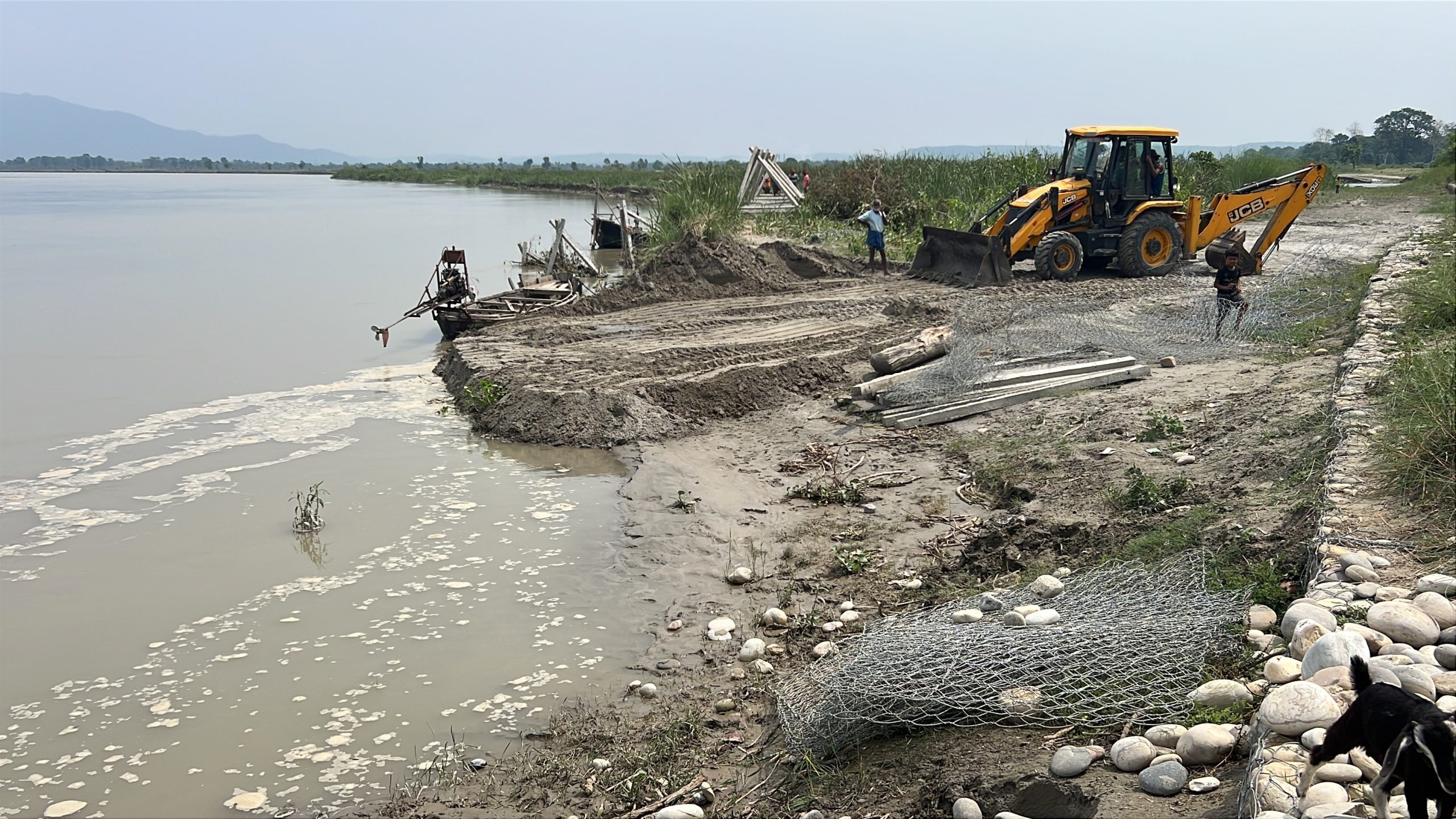 तटबन्ध बनाउन भारतीय एसएसबीको अवरोध