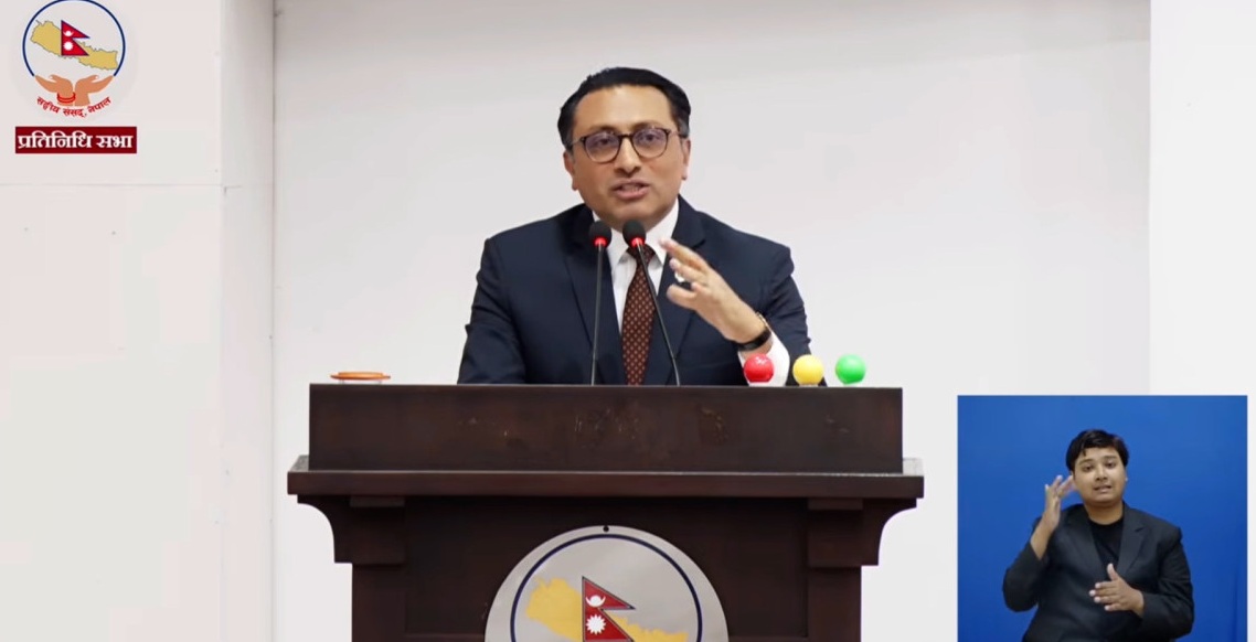 अर्थमन्त्रीले “तपाईंका काण्ड पनि खुल्छन्” भन्दा प्रतिपक्षी बेञ्चमा सन्नाटा !