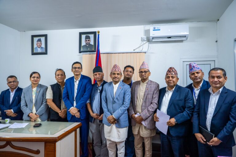 चिकित्सक सङ्घको आन्दोलन स्थगित