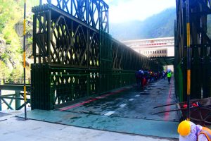 रसुवागढी नाकाको मितेरी पुलबाट सवारी सञ्चालन