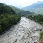 भोटेकोसी नदीमा गाडीसहित चालक बेपत्ता