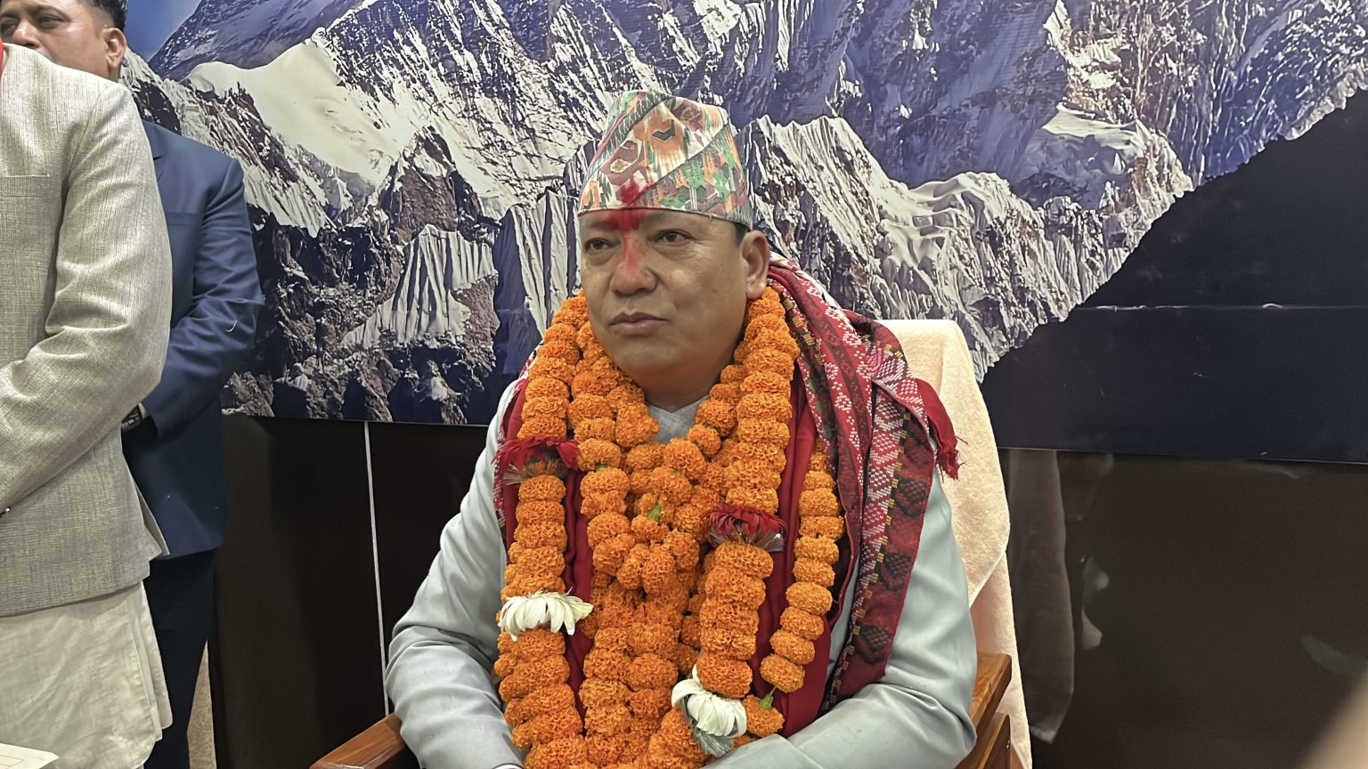भक्तपुरका किरण थापा मगर : वडाध्यक्षदेखि मुख्यमन्त्रीसम्म