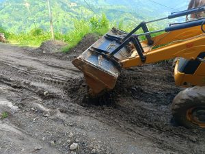 रसुवा र काठमाडौंबीच पुनः यातायात सम्पर्क स्थापित