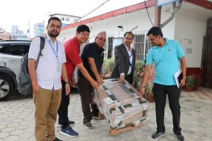 सहायताको २० थान स्याटेलाइट फोन हस्तान्तरण