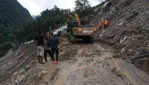 बाटो खुलेपछि चीनको तिब्बत जान सहज बन्दै