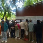 बाढीबाट बेपत्ताको खोजीमा भौतारिँदै आफन्तजन
