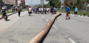 इन्द्रजात्राका लागि भक्तपुरबाट लिङ्गो ल्याइँदै