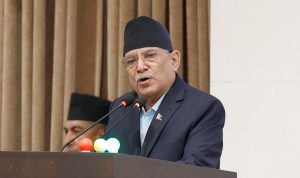 प्रधानमन्त्री बालेनसँग विनम्रता नदेखिएको प्रचण्डको टिप्पणी